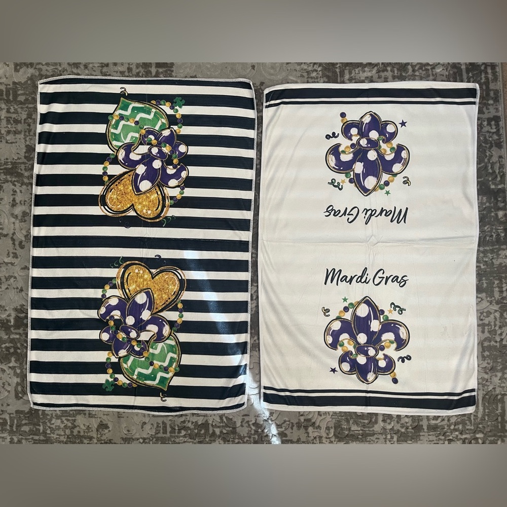 ARTOID MODE Black Stripe Iris Jewelry Heart Mardi Gras Kitchen Towels - Set of 2